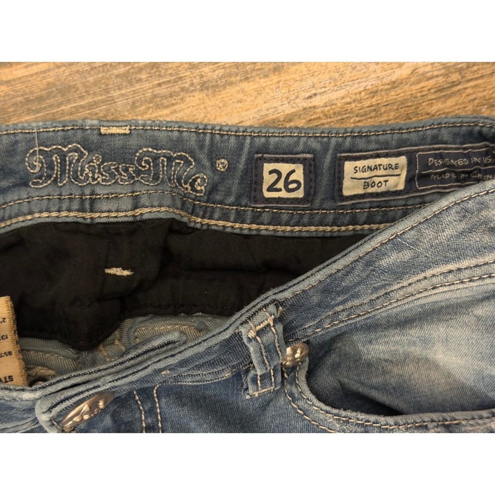 Miss Me Signature Bootcut Jeans Medium Wash Bling Flap Size 26x28 Short Y2K - Picture 4 of 12